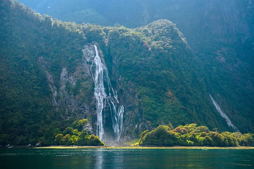 milford-sound